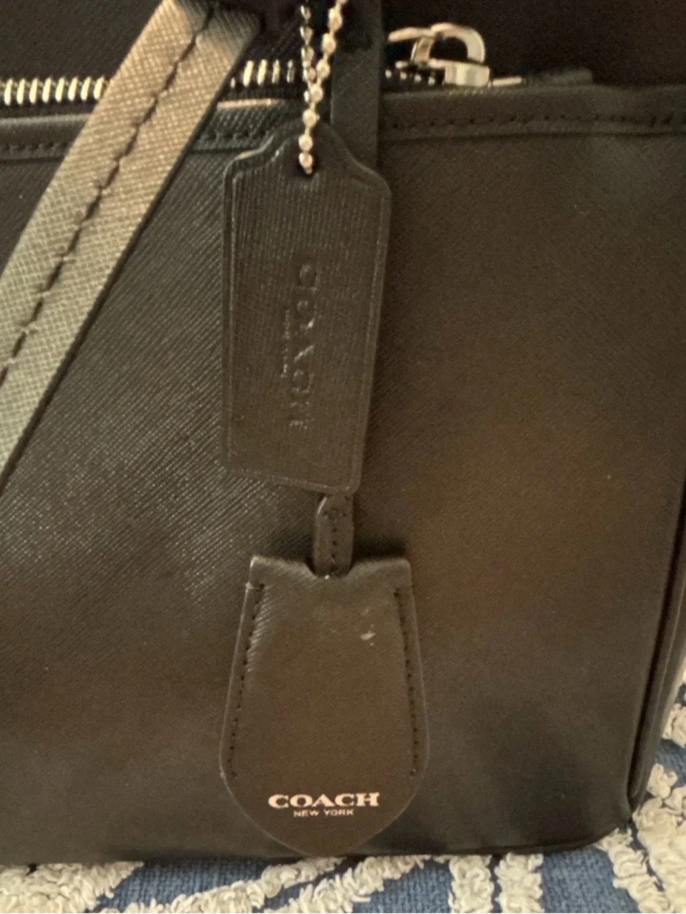 Coach smooth black